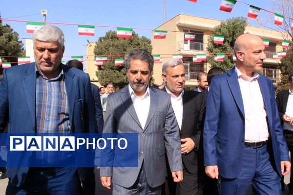 بهارستان روی ریل پیشرفت، افتتاح چندین طرح خدماتی و عمرانی