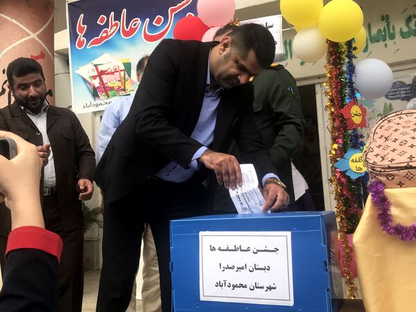 زنگ عاطفه‌ها در دبستان امیرصدرا روحی فرد پور محمودآباد 