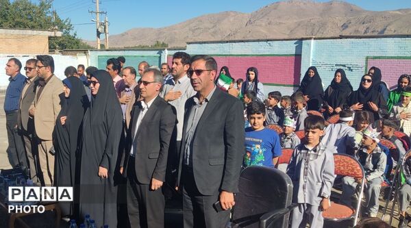 زنگ شکوفه‌ ها و جوانه ها در سلسله نواخته شد