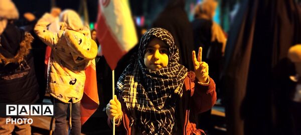 حضور پر شور کودکان و نوجوانان تویسرکانی در تجعات شبانه
