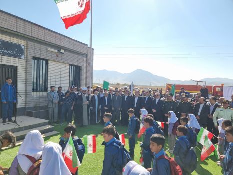 وزیر آموزش و پرورش وارد لرستان شد