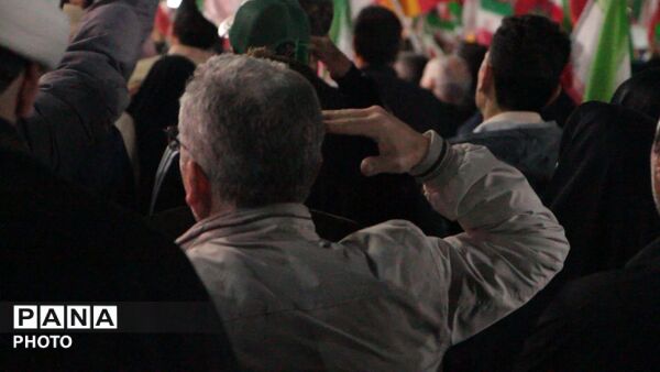 حضور مردم ولایت‌مدار اسلامشهر در اربعین رهبر معظم انقلاب و کودکان میناب