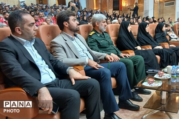 تجلیل از دختران شهدای جنگ رمضان در باقرشهر