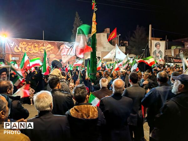 بلوار فضل، صحنه عشق و ارادت ملت به رهبر در شبی دیگر