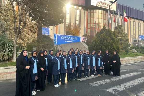 بازدید دانش‌آموزان مدرسه نمونه‌دولتی ارشاد از نمایشگاه صنعت آب تهران