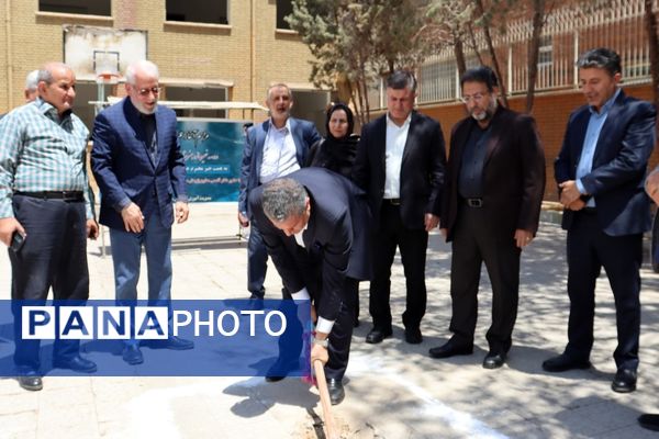 کلنگ زنی هنرستان شهید رضا صفار هرندی 