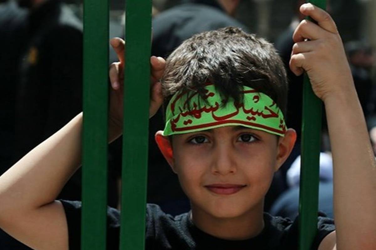 ماه محرم یک فرصت  تربیتی  برای ارائه دیدگاه متعالی  ایثار و ازخودگذشتگی به نوجوانان است