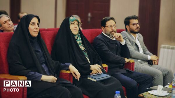  گردهمایی مدیران مدارس منطقه ۱۳ شهر تهران
