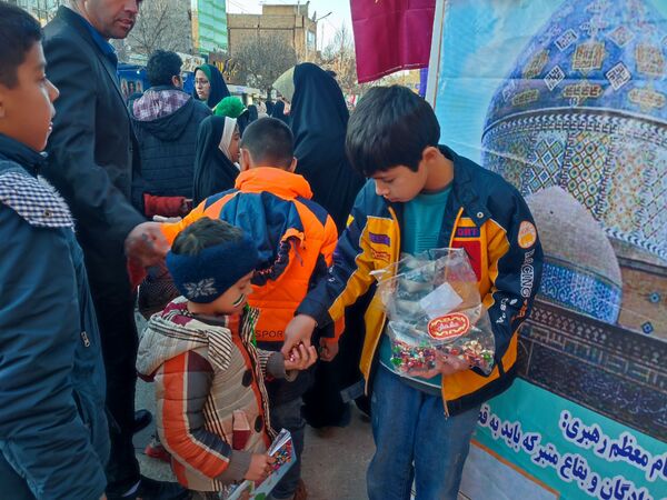 قاب پانا میزبان ساعات اولیه جشن بزرگ خیابانی در نیشابور 