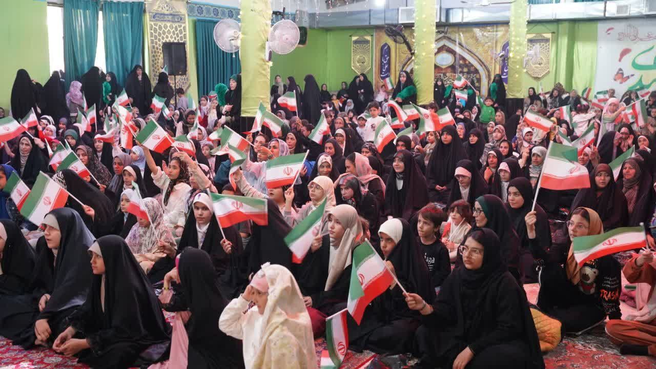 اجتماع بزرگ جشن دهه کرامت در کمالشهر 
