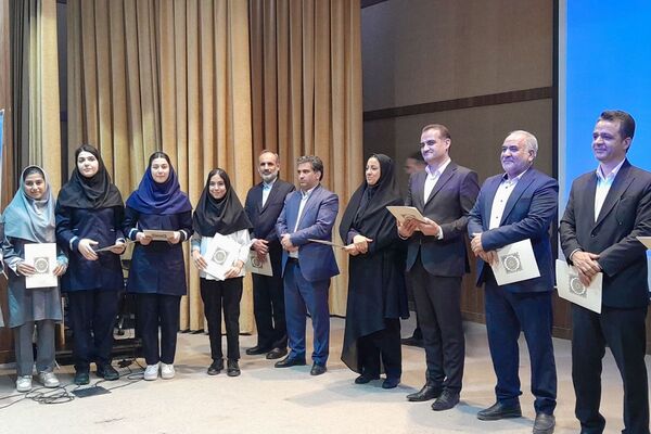 اختتامیه جشنواره نوجوان خوارزمی و تقدیر از برترین های مقطع متوسطه اول 