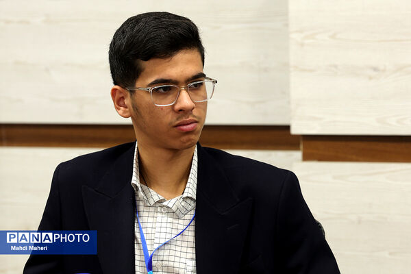 اولین نشست کارگروه تدوین سند دوازدهمین دوره مجلس دانش‌آموزی
