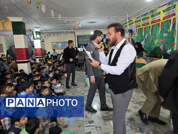 آیین جشن باشکوه چهل و ششمین سالگرد پیروزی انقلاب در مدرسه ۱۷ شهریور یاسوج