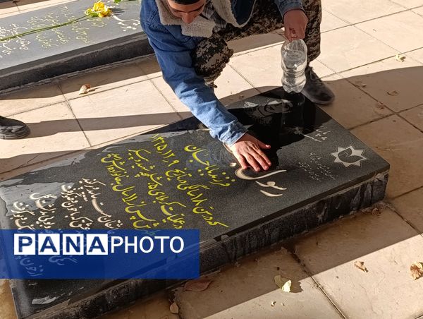 اجرای طرح لاله‌های روشن در آموزشگاه شیخ فضل‌الله نوری 