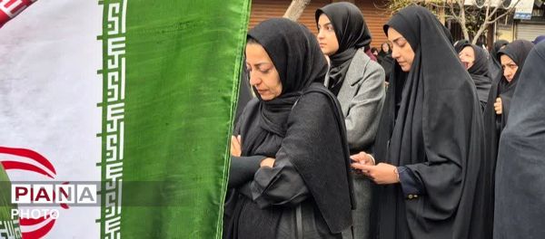 ما همه خونخواه پدر و گوش به فرمان پسر 
