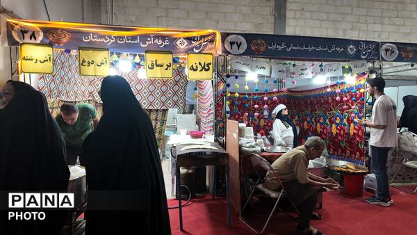 سفره‌ی رنگین اقوام در قاب آخر؛ نگاهی به روز پایانی جشنواره آش زنجان