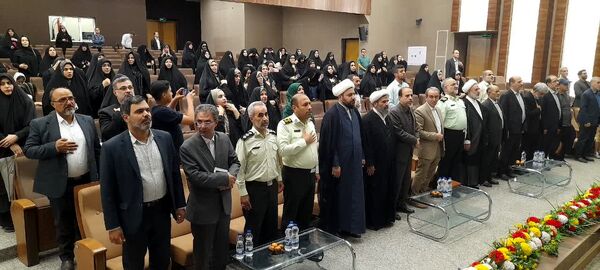 همایش تجلیل از مدرسه یاران استان قم