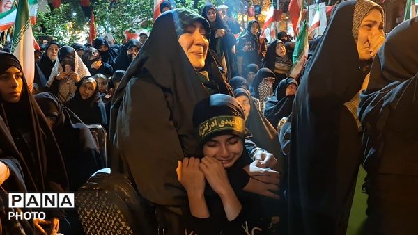 آیین وداع با پیکر دانش آموز شهید محمد حسین دهقان در قم