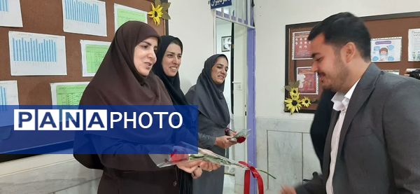 آیین نمادین «سپاس معلم »در ناحیه یک شهرکرد 