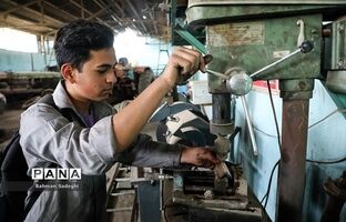 عضو کمیسیون اقتصادی مجلس: هنرستان‌ها می‌توانند مسیر ورود دانش‌آموزان به بازار کار و کارآفرینی را هموار کنند