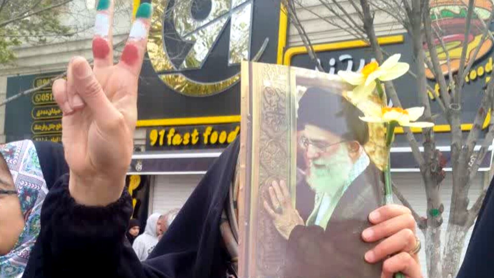 خروش مردمان مشهدی در راهپیمایی حماسی روز قدس 