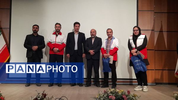 برگزاری مراسم هفته سلامت با حضور دانش آموزان
در اسلامشهر 