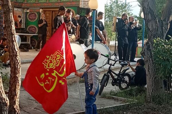 مردم تفرش در سوگ امام حسین علیه‌السلام 