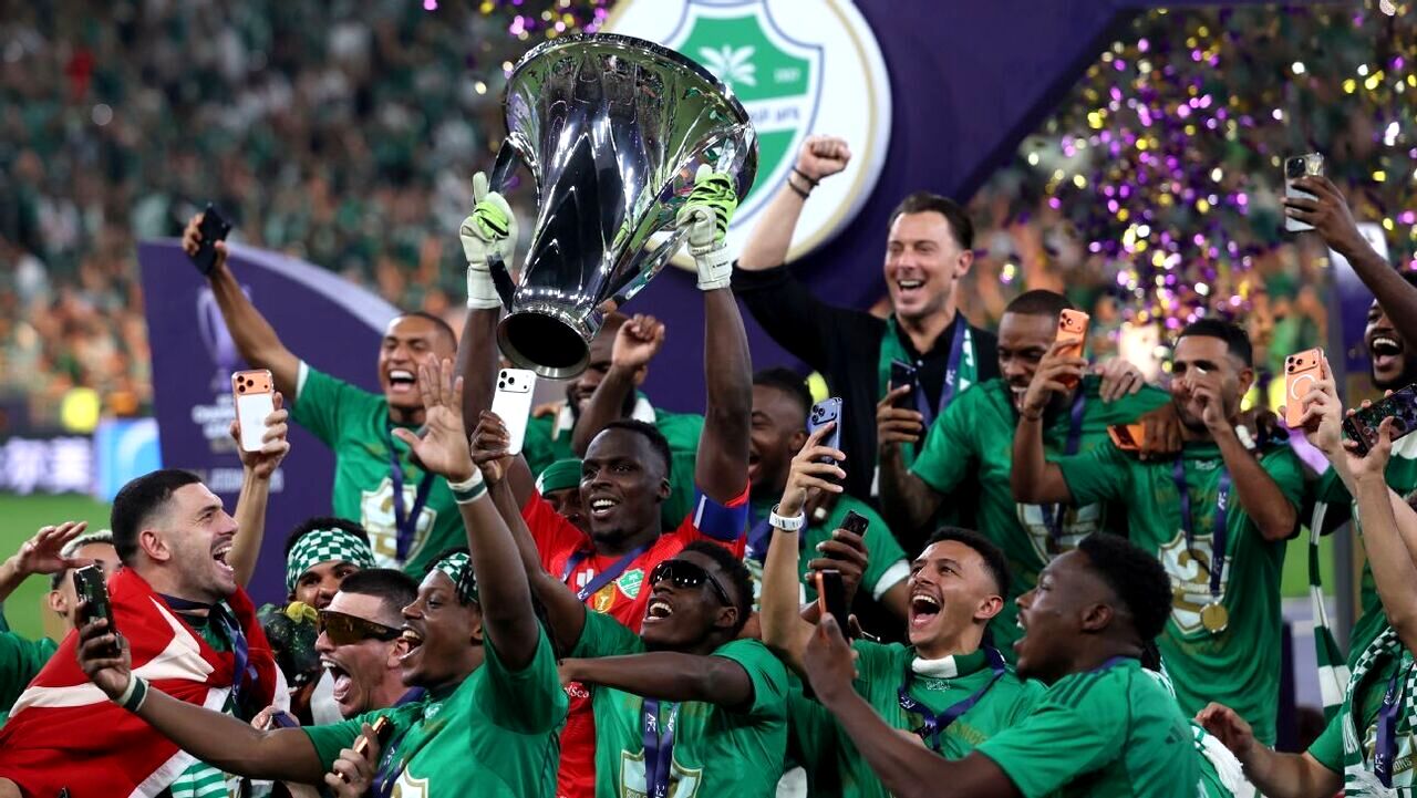 جایزه ۱۲ میلیون دلاری برای قهرمان آسیا