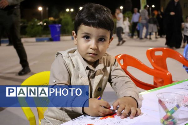 محفلی با حضور کودکان و خانواده‌ها در دانشگاه قم