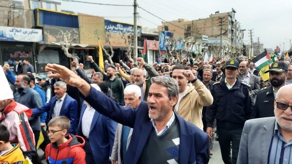 مردم صفادشت ملارد در حمایت از قدس شریف به خیابان‌ها آمدند