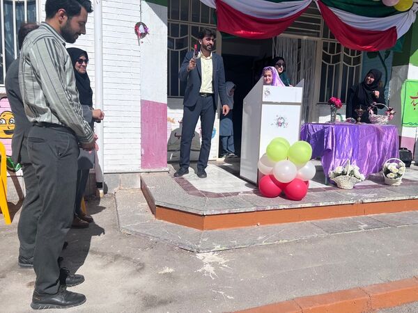 جشن شکوفه‌ها در مدارس سملقان