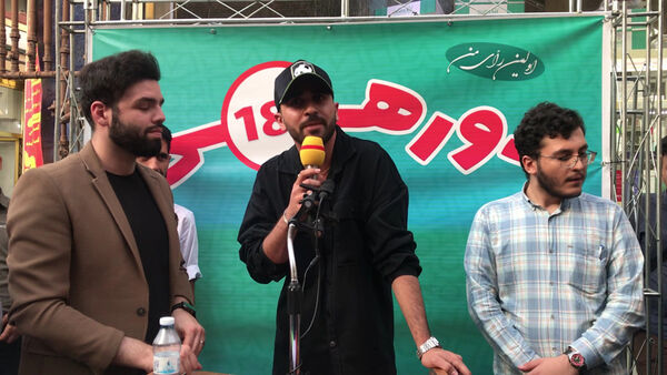 اولین روز تریبون آزاد دانش‌آموزان رأی اولی با عنوان «دورهمی ۱۸+»