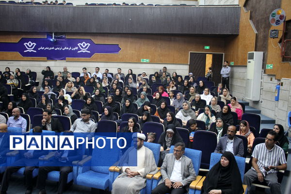 هفته پیوند اولیا و مربیان یادآور همیاری خانه و مدرسه