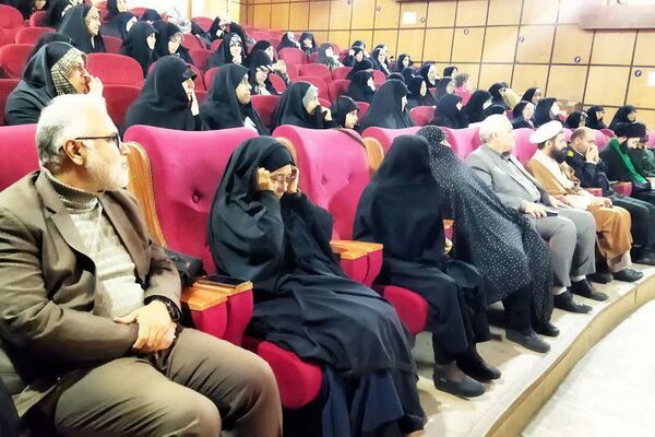 همایش بانوی مقاومت در فیروزکوه