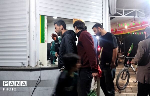 حماسه اقتدار تجمعات درمیدان هشتم شهریور مشهد از قاب پانا 