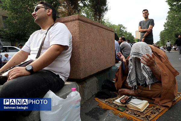 مراسم دعای عرفه در خیابان سعدی