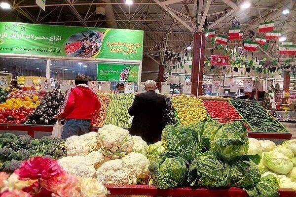 هر کیلوگرم گوجه‌فرنگی بین ۶۵ تا ۹۸ هزار تومان در حال فروش است