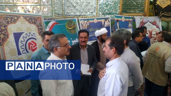 برپایی میز خدمت در کاشمر 