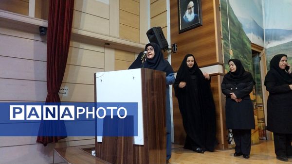 جلسه اولیا مربیان دبیرستان سرافرازان برگزار شد