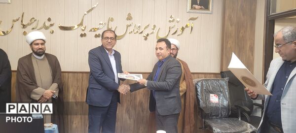 نشست هماهنگی سوگواره بزرگ نوجوانان حسینی در ناحیه یک بندرعباس
