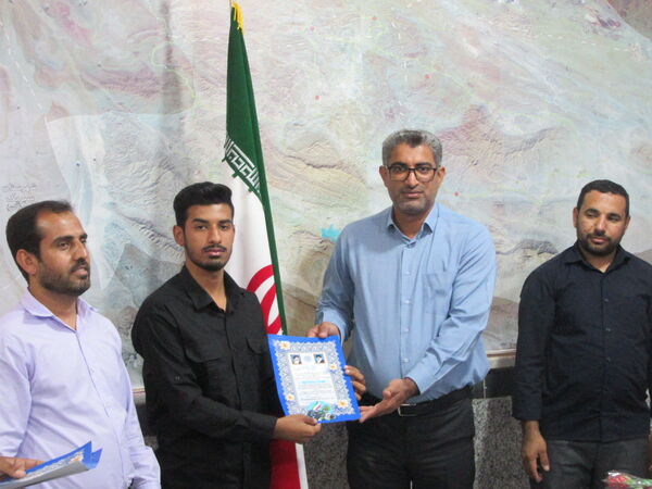 تجلیل از دانش‌آموزان خبرنگار پانای شهرستان بشاگرد 