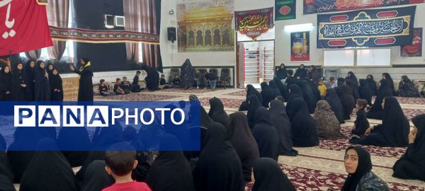 برگزاری همایش سه ساله های حسینی در روستای نقاب 