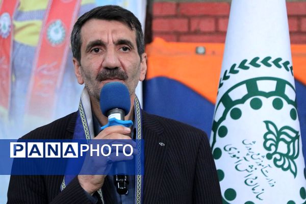 همایش «یاوران انقلاب» در بهارستان‌دو