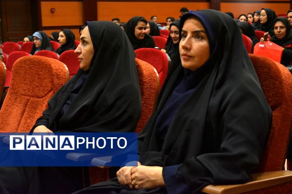 بهارستان‌دو از برترین‌های تربیت‌بدنی تقدیر کرد