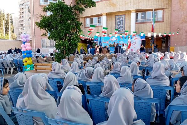 جشن عاطفه‌ها در مدارس ناحیه 2 شیراز