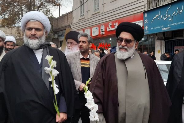حماسه ۹ دی زنده است؛ ورامینی‌ها بار دیگر با ولایت، پیمان بستند