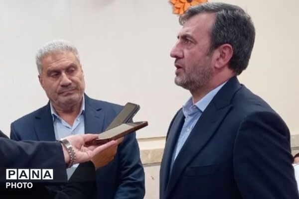 آیین بازگشایی مهر، نماز جماعت و محفل انس با قرآن در هنرستان دخترانه اولیا ۳ کهریزک