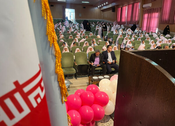 جشن بندگی دانش‌آموزان دبستان میرشمسی