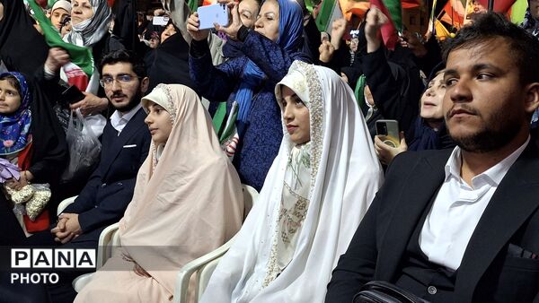 میدان تهرانی مقدم میزبان یک مراسم عروسی با جمعیت چشم گیر بود