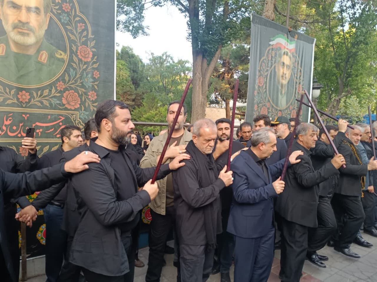 مراسم عزاداری حسینی در تبریز با حضور رئیس جمهور